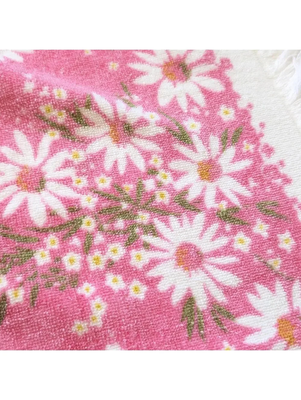 Vintage Martex Bath Towel Set with Pink & White Daisy Pattern